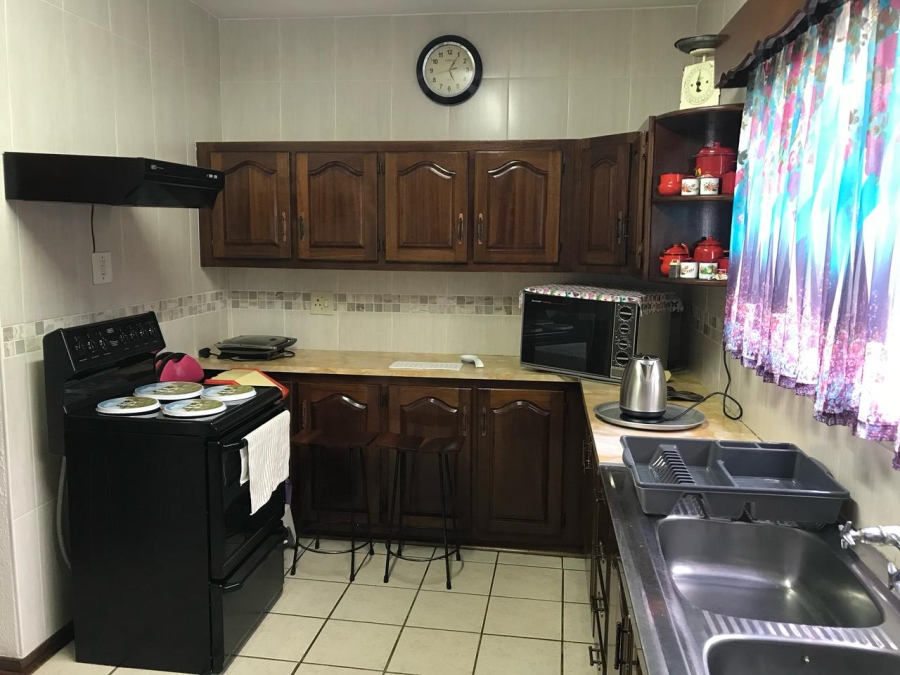 2 Bedroom Property for Sale in Potchefstroom North West